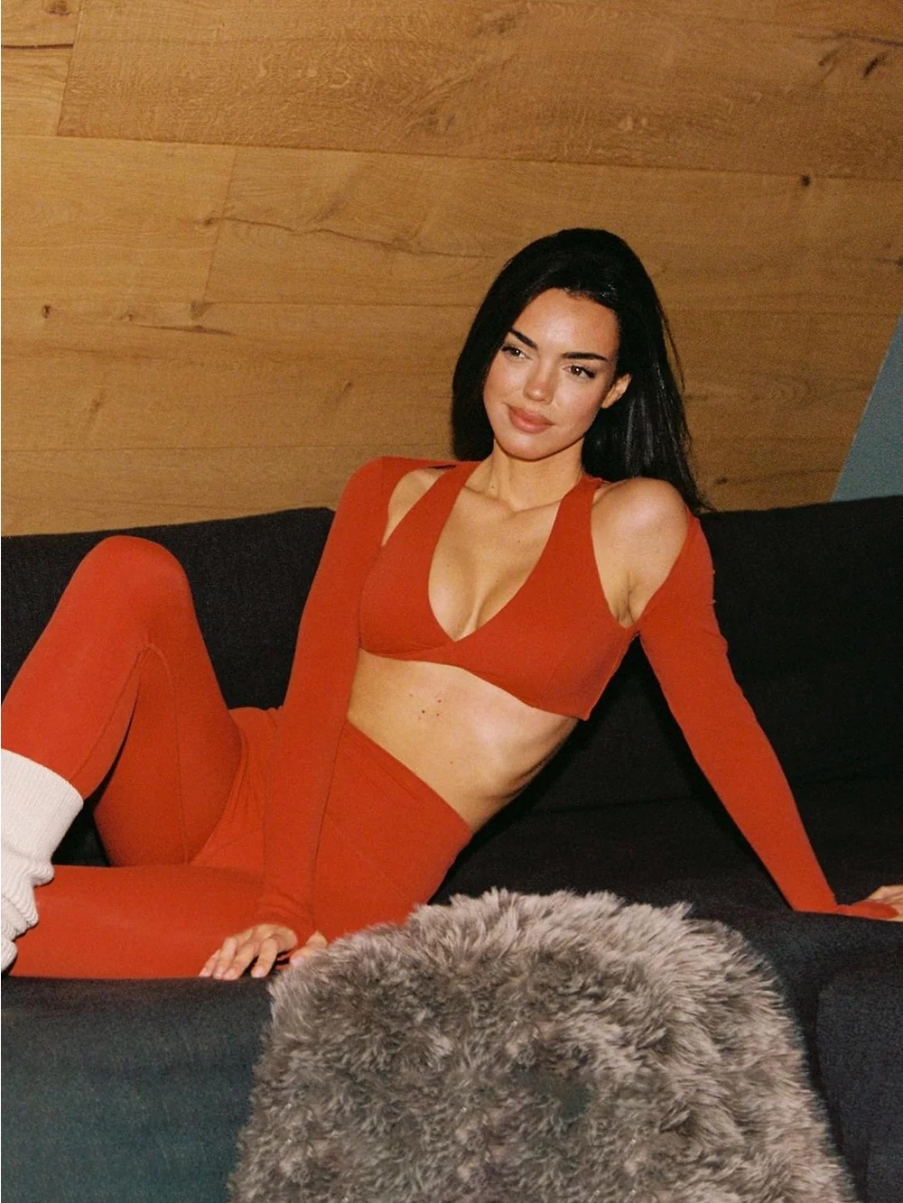Wiskii Set Twist Front Shoulder Cut Crop Top and High Waist Scrunch Leggings